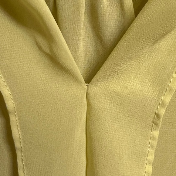 Maurices Cami Blouse Tank Top Shirt Neon Yellow Green Color Medium - Picture 5 of 7